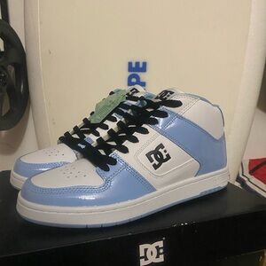DC Light Blue and White High-Top Sneakers Manteca 4 Mid